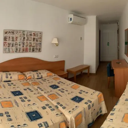 Tarull Hotel 2*